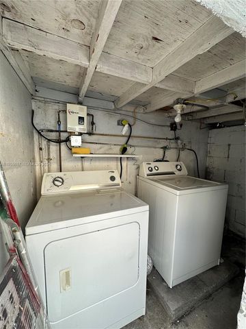 331 W 17th St, Hialeah, FL 33010