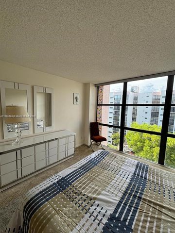 17011 N Bay Rd 805, Sunny Isles Beach, FL 33160