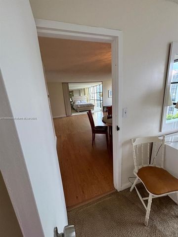 17011 N Bay Rd 805, Sunny Isles Beach, FL 33160