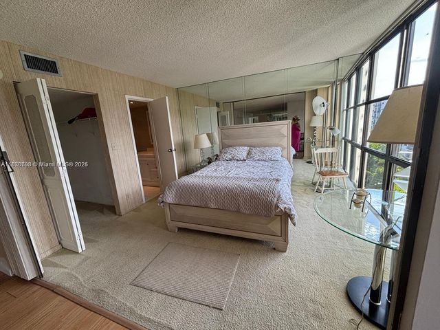 17011 N Bay Rd 805, Sunny Isles Beach, FL 33160