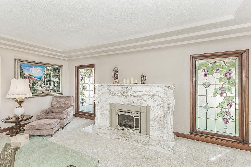 Image 10 of property listing at 13155 W Shaw Avenue, Kerman, CA 93630