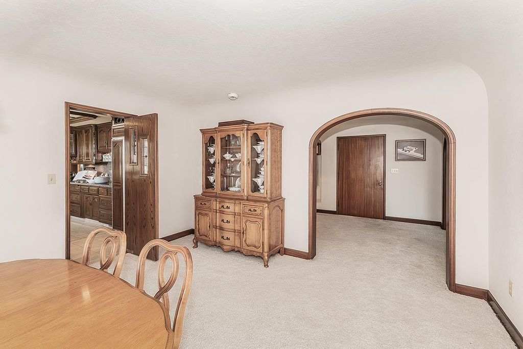 Image 14 of property listing at 13155 W Shaw Avenue, Kerman, CA 93630