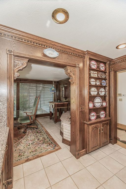 Image 18 of property listing at 13155 W Shaw Avenue, Kerman, CA 93630