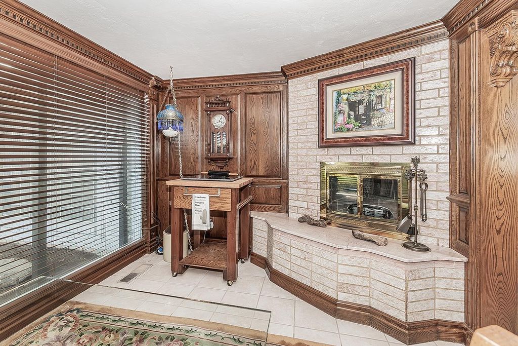 Image 22 of property listing at 13155 W Shaw Avenue, Kerman, CA 93630