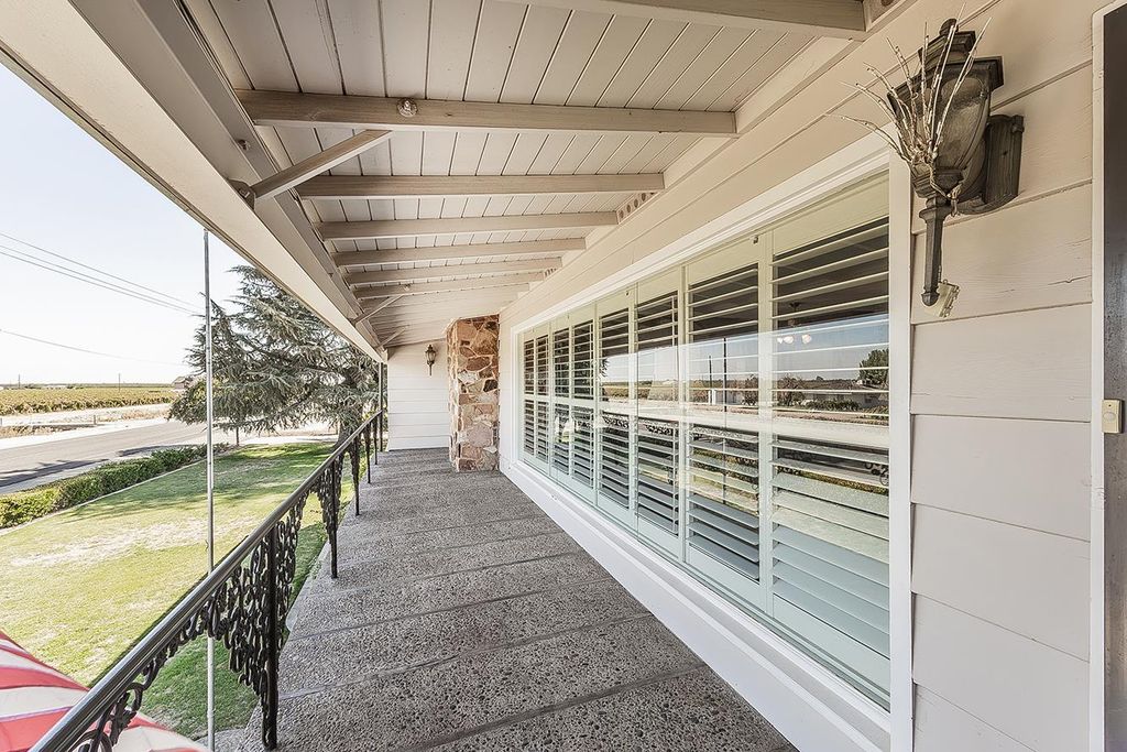 Image 36 of property listing at 13155 W Shaw Avenue, Kerman, CA 93630