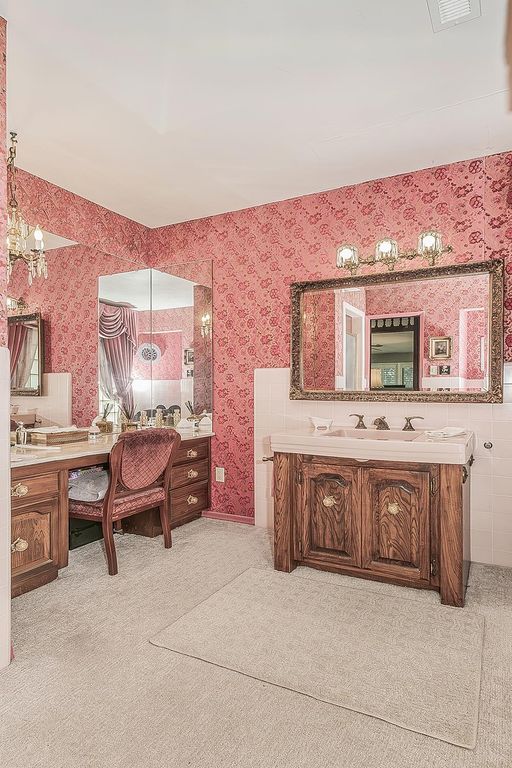 Image 44 of property listing at 13155 W Shaw Avenue, Kerman, CA 93630
