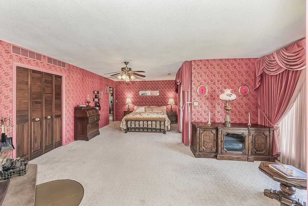 Image 47 of property listing at 13155 W Shaw Avenue, Kerman, CA 93630