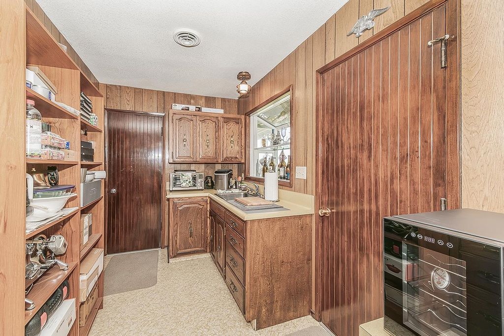 Image 57 of property listing at 13155 W Shaw Avenue, Kerman, CA 93630