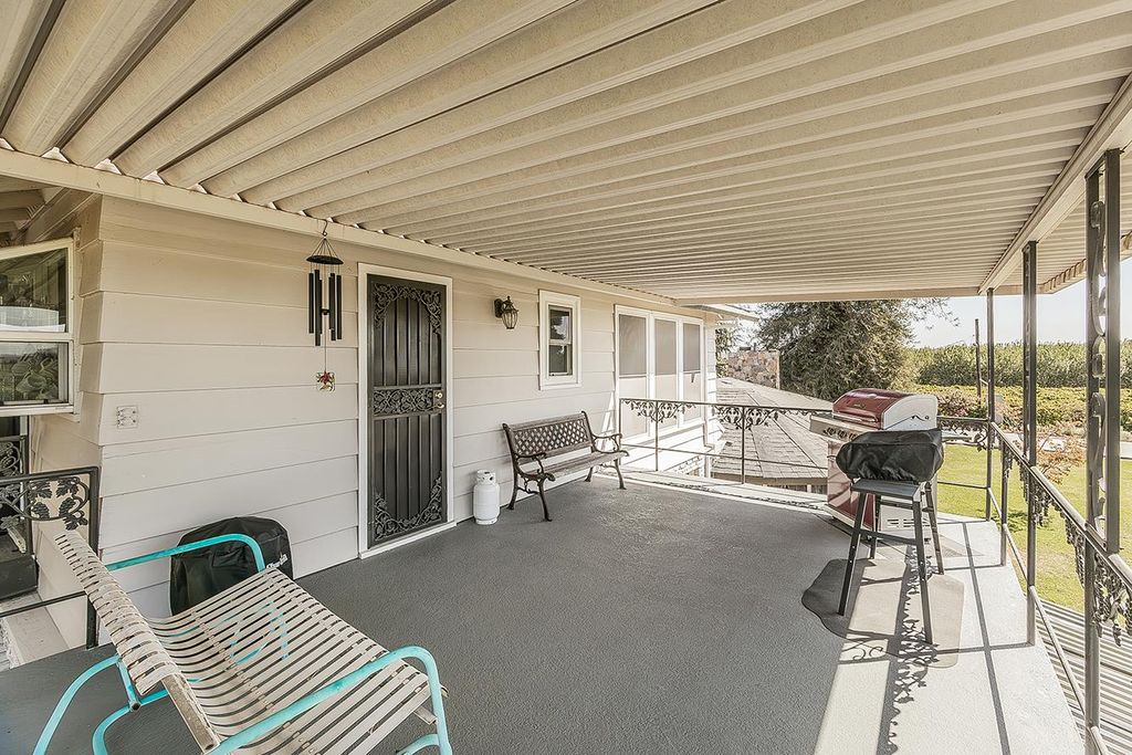 Image 60 of property listing at 13155 W Shaw Avenue, Kerman, CA 93630