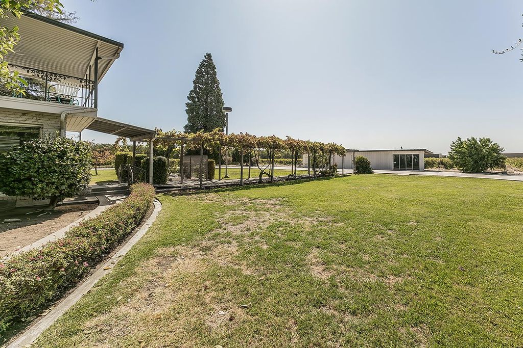 Image 64 of property listing at 13155 W Shaw Avenue, Kerman, CA 93630
