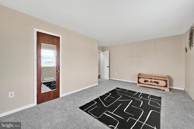 3120 OLEY TURNPIKE RD, Reading, PA 19606