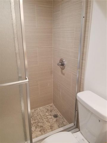 5055 WILES Road 201, Coconut Creek, FL 33073