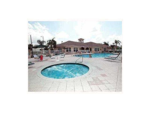 5055 WILES Road 201, Coconut Creek, FL 33073