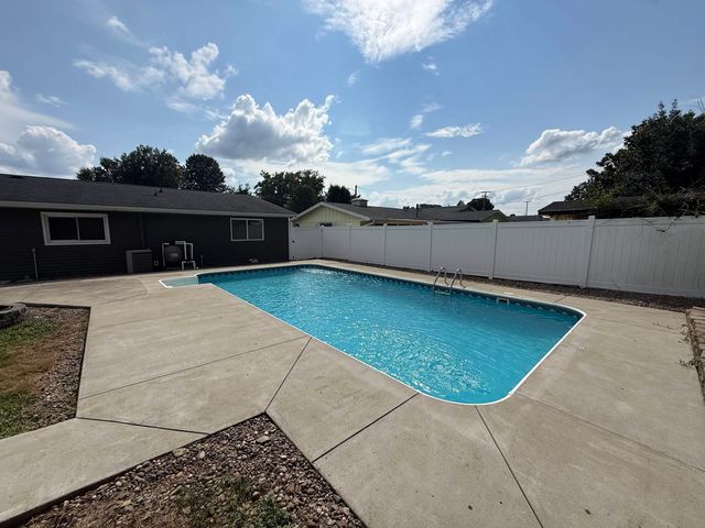 1603 Thomas Street, Ironton, OH 45638