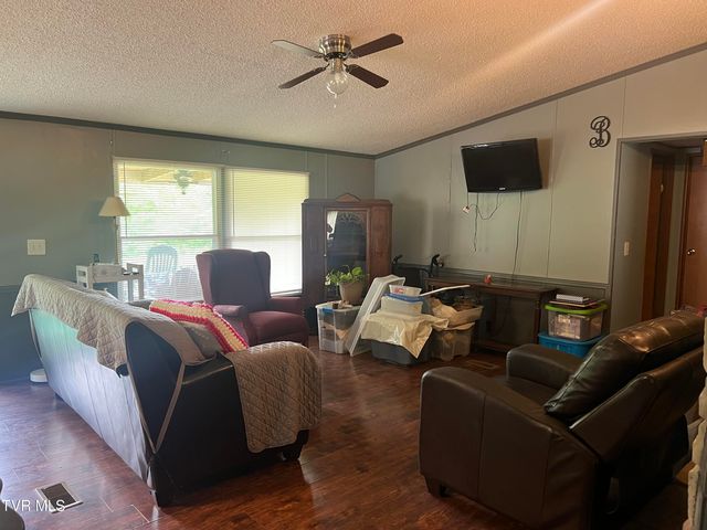 861 Hickory Tree Road, Bristol, TN 37620