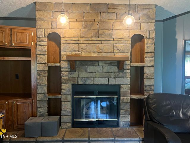861 Hickory Tree Road, Bristol, TN 37620