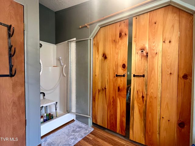 861 Hickory Tree Road, Bristol, TN 37620