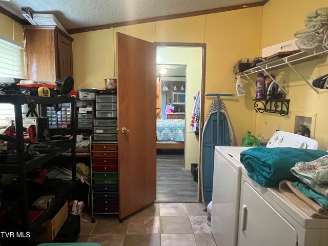 861 Hickory Tree Road, Bristol, TN 37620