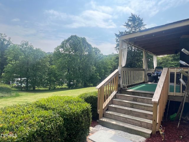 861 Hickory Tree Road, Bristol, TN 37620