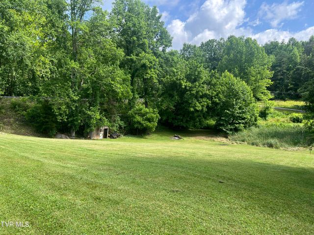 861 Hickory Tree Road, Bristol, TN 37620