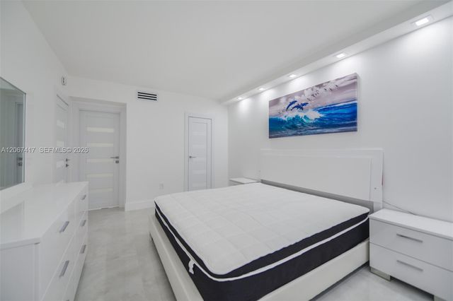 1980 S Ocean Drive 20K, Hallandale Beach, FL 33009
