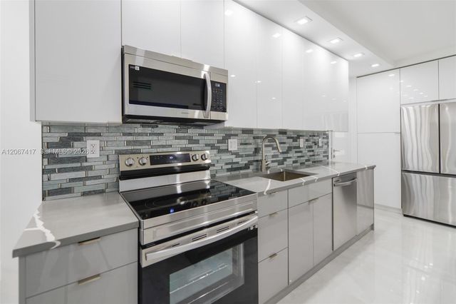 1980 S Ocean Drive 20K, Hallandale Beach, FL 33009