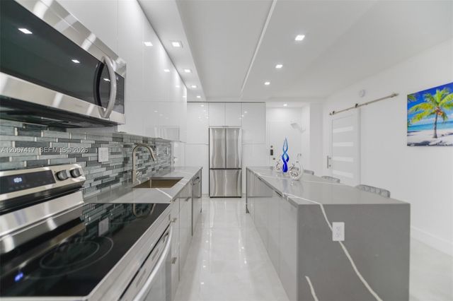1980 S Ocean Drive 20K, Hallandale Beach, FL 33009