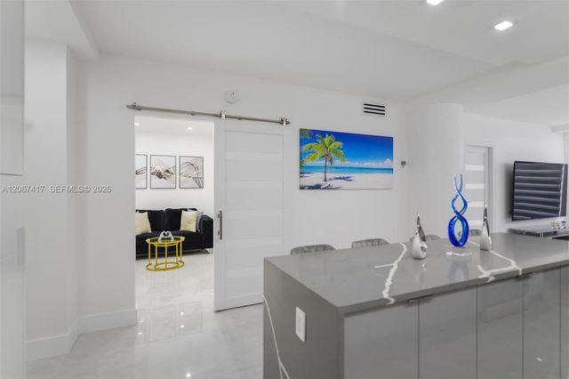 1980 S Ocean Drive 20K, Hallandale Beach, FL 33009