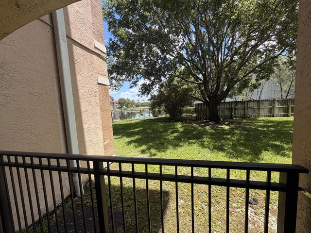 11601 SW 2nd Street 21104, Pembroke Pines, FL 33025