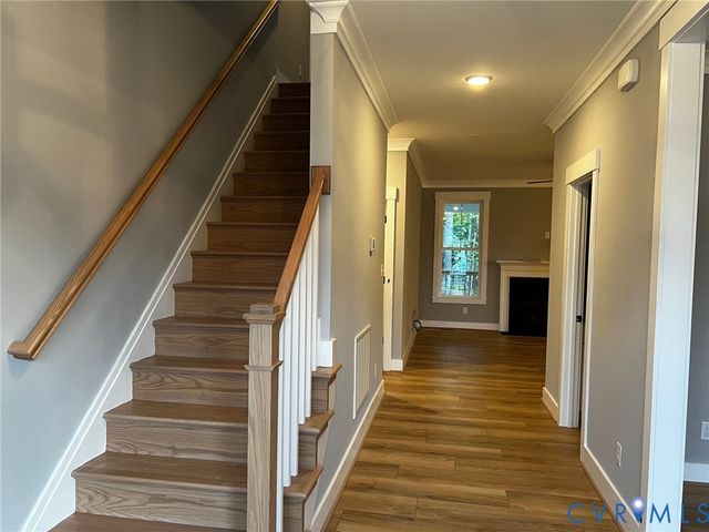 4 Elm Crest Dr, Chesterfield, VA 23236