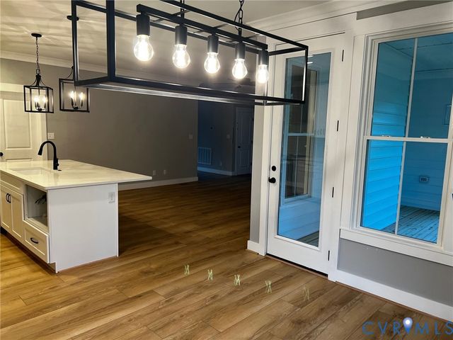 4 Elm Crest Dr, Chesterfield, VA 23236