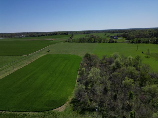 2641 Battle Creek Rd, Springfield, TN 37172