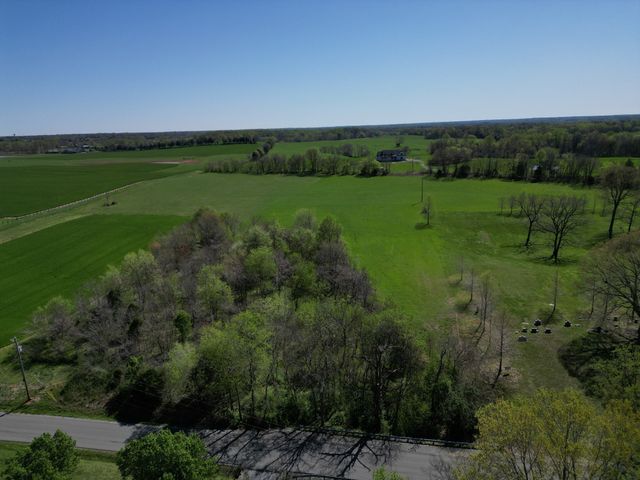 2641 Battle Creek Rd, Springfield, TN 37172
