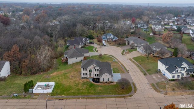 1600 E 5TH Street, Coal Valley, IL 61240