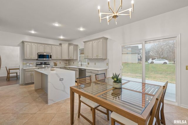 1600 E 5TH Street, Coal Valley, IL 61240