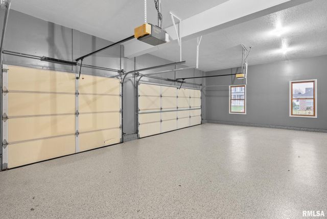 1600 E 5TH Street, Coal Valley, IL 61240