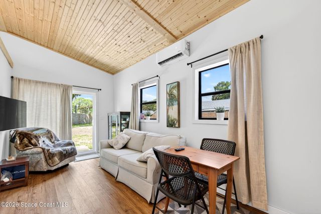 317 NW Valencia Road, Melbourne, FL 32904