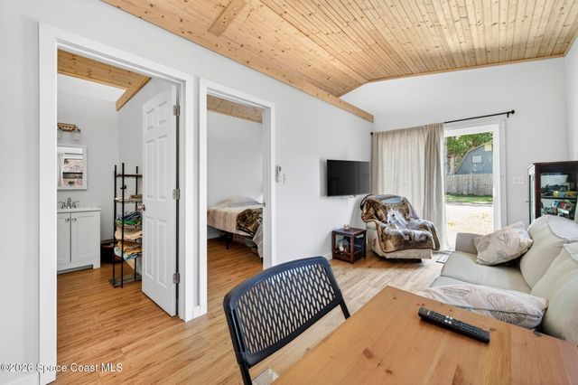 317 NW Valencia Road, Melbourne, FL 32904