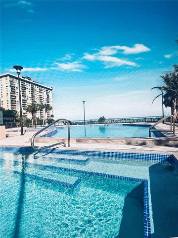 11113 Biscayne Blvd 553, Miami, FL 33181