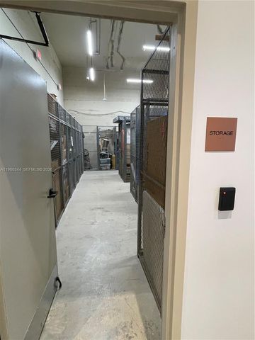 11113 Biscayne Blvd 553, Miami, FL 33181