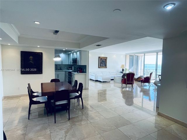 11113 Biscayne Blvd 553, Miami, FL 33181