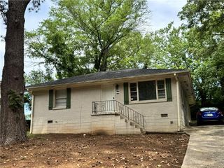 2076 W Flat Shoals Terrace, Decatur, GA 30034