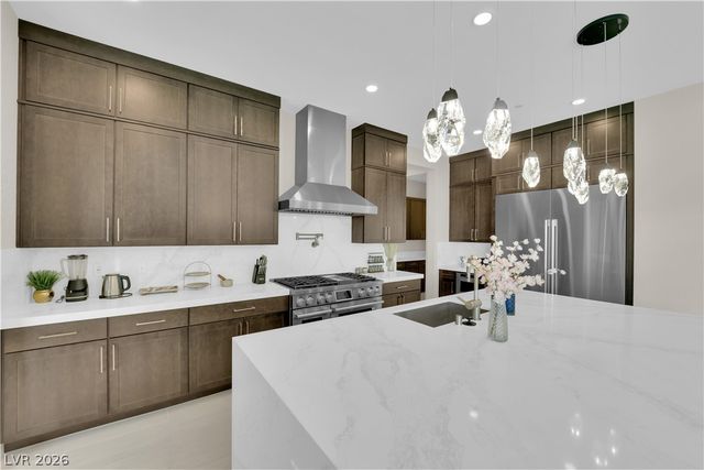 10663 Stone Ledge Avenue, Las Vegas, NV 89135