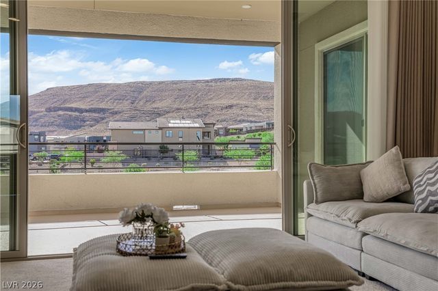 10663 Stone Ledge Avenue, Las Vegas, NV 89135