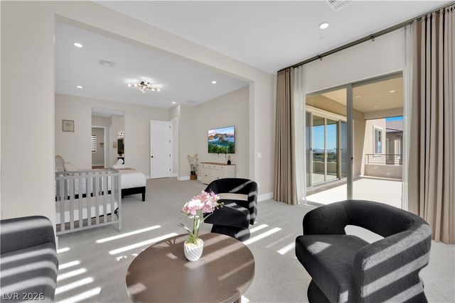 10663 Stone Ledge Avenue, Las Vegas, NV 89135