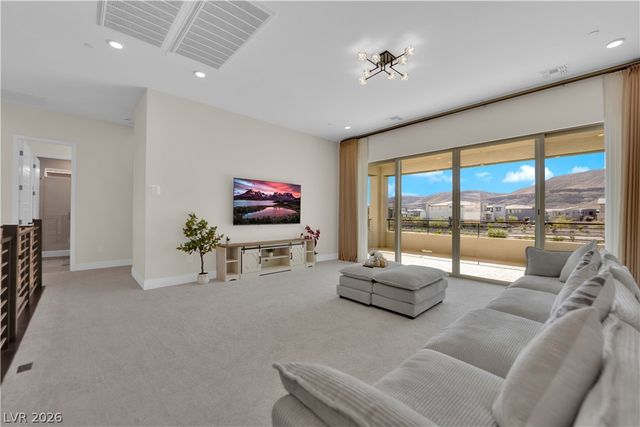10663 Stone Ledge Avenue, Las Vegas, NV 89135