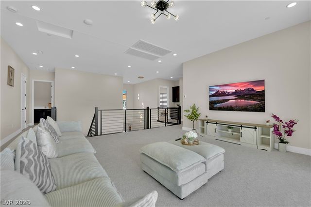 10663 Stone Ledge Avenue, Las Vegas, NV 89135