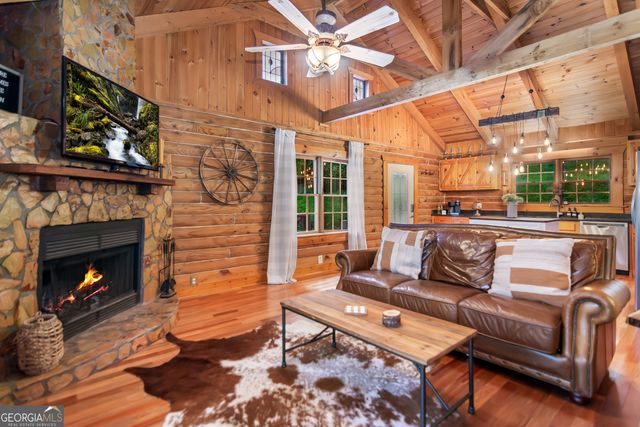 165 Timberwalk Drive, Ellijay, GA 30540