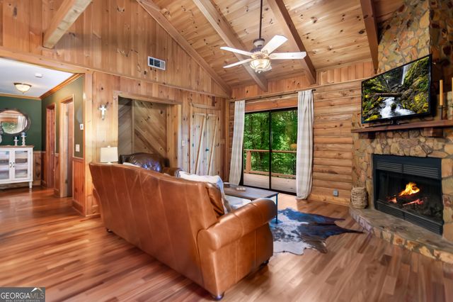 165 Timberwalk Drive, Ellijay, GA 30540