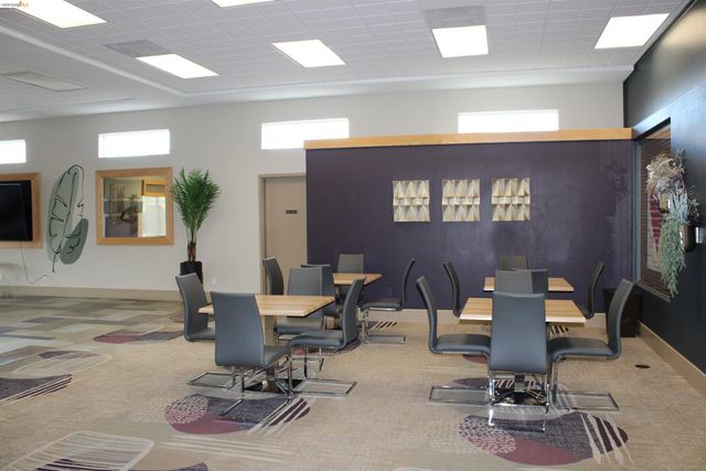 1740 Kent Dr, Brentwood, CA 94513